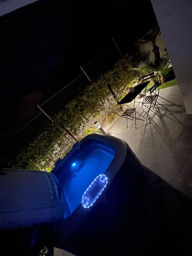 Appartement De Caractere Avec Jacuzzi Frejus