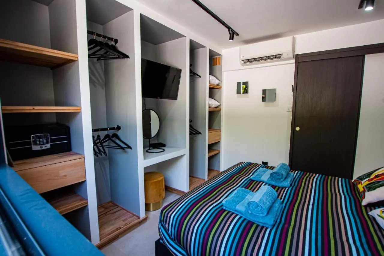 Apartment Appartement De Caractere Avec Jacuzzi Frejus